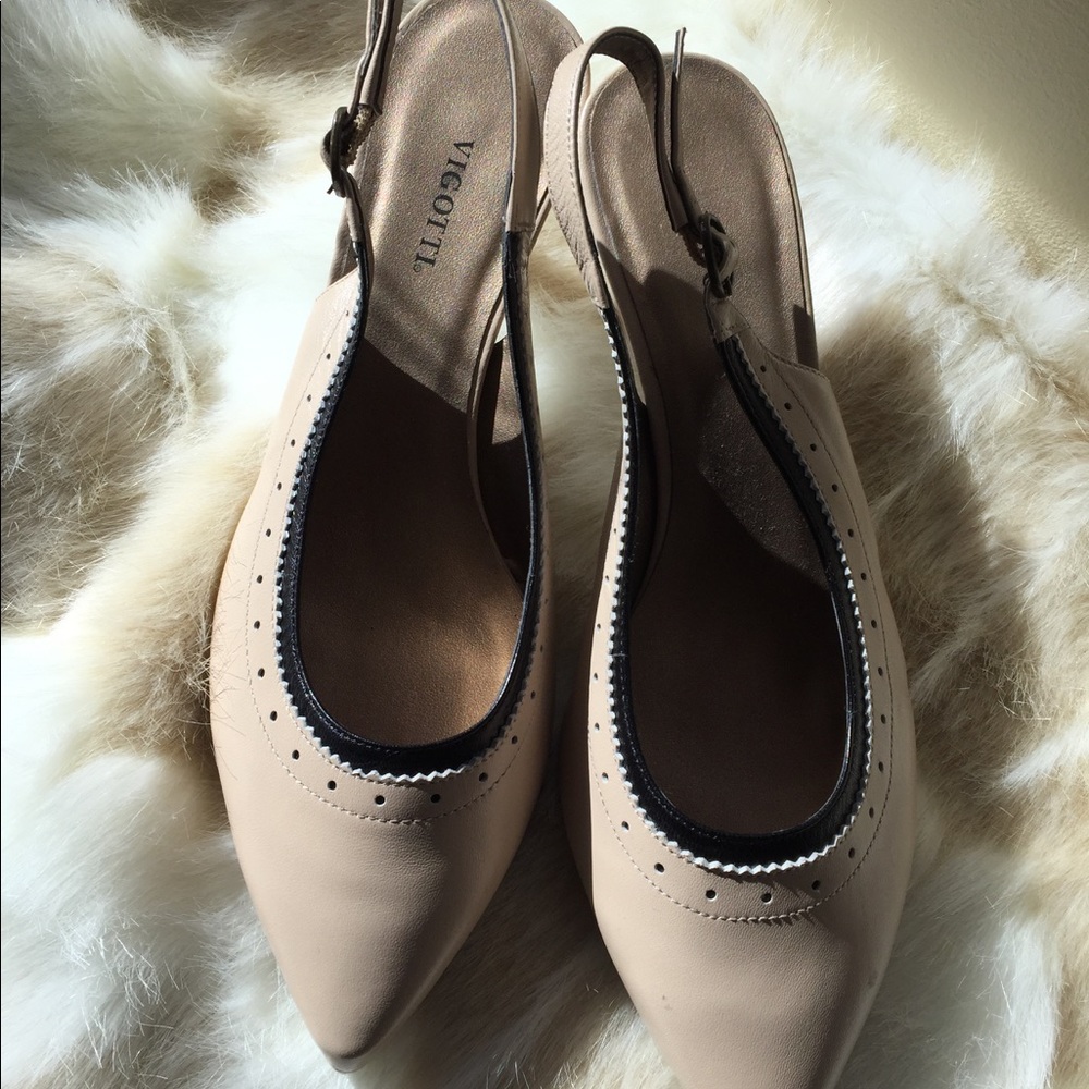 Vigotti Black and Tan Slingback Heels
